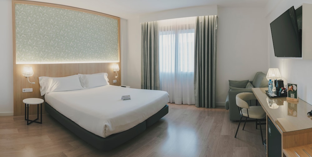 Habitación doble (King Size) del hotel Sercotel Carlos Iii