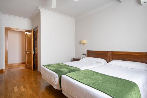 Habitación Doble Premium - 1 o 2 camas del hotel Hernán Cortés. Foto 3