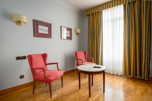 Suite del hotel Hernán Cortés. Foto 9