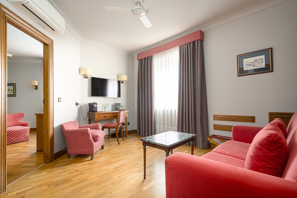 Suite superior (Individual Use) del hotel Hernán Cortés. Foto 3