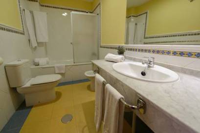 Habitación familiar del hotel Mm Badajoz. Foto 1