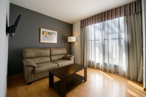 Habitación Doble con terraza dos camas separadas del hotel Mm Badajoz. Foto 2