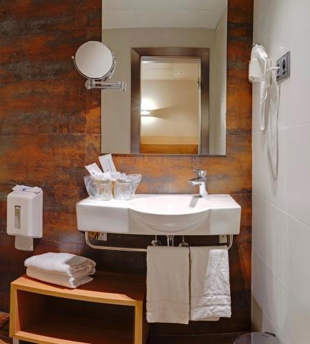Habitación Doble del hotel Acta Azul. Foto 5