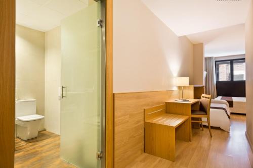 Habitación Triple del hotel Acta Azul. Foto 4