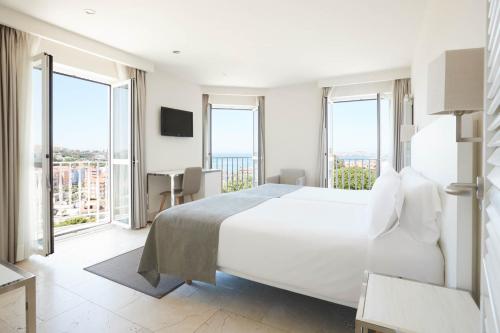 Habitación Doble con Cama supletoria del hotel Gran Suances. Foto 4