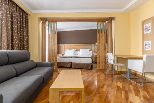 Suite Junior del hotel Exe Doña Carlota. Foto 4