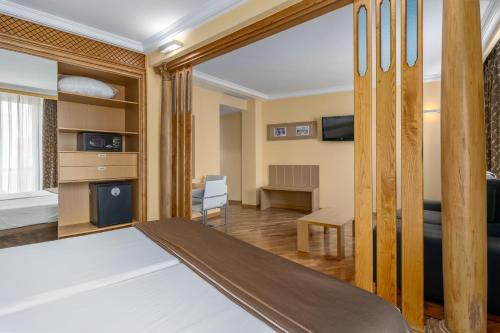 Suite Junior del hotel Exe Doña Carlota. Foto 5