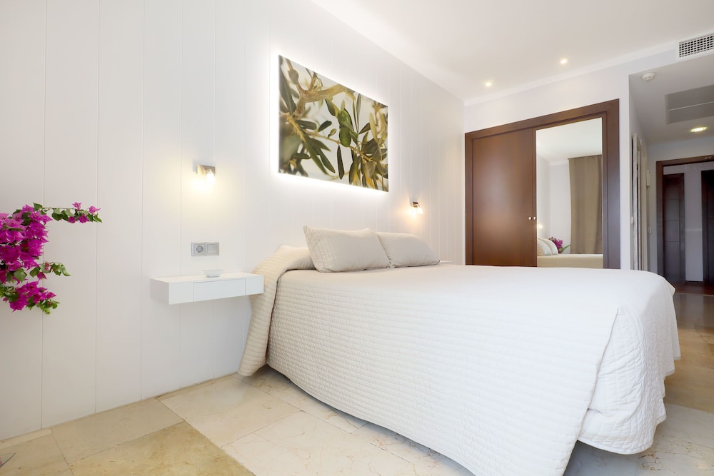 Habitación Confort con 2 camas individuales, no fumadores del hotel Oasis Cordoba. Foto 1