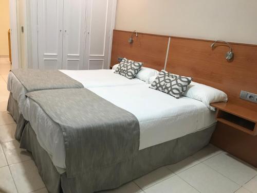Apartamento de 2 dormitorios del hotel Alfonso Viii. Foto 18