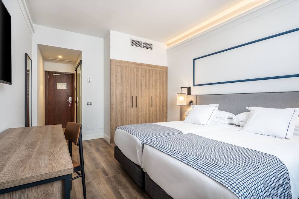 Habitación estándar doble del hotel LIVVO Fataga. Foto 1