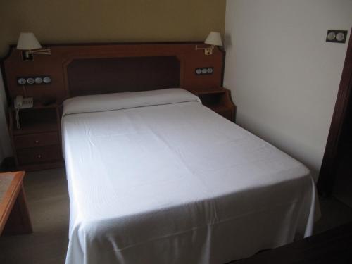 Habitación Individual del hotel Don Juan. Foto 4