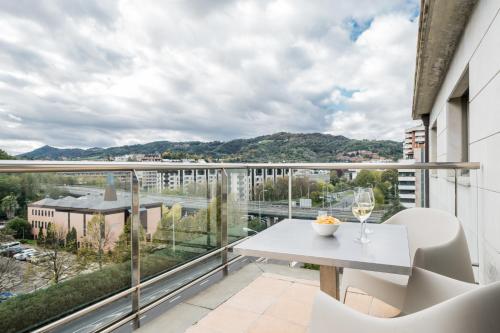 Habitación Doble Superior con terraza - 1 o 2 camas del hotel Antik San Sebastián. Foto 17