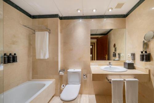 Habitación Doble con aparcamiento - 1 o 2 camas del hotel Eurostars Plaza Acueducto. Foto 3