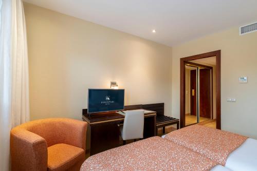 Habitación Doble con aparcamiento - 1 o 2 camas del hotel Eurostars Plaza Acueducto. Foto 4