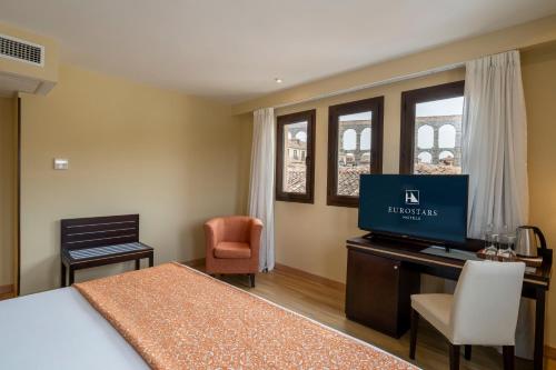 Suite del hotel Eurostars Plaza Acueducto