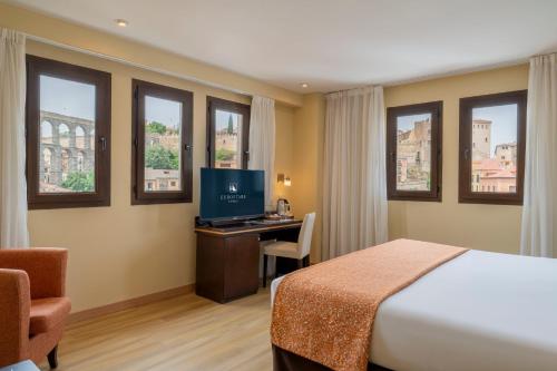 Suite del hotel Eurostars Plaza Acueducto. Foto 4