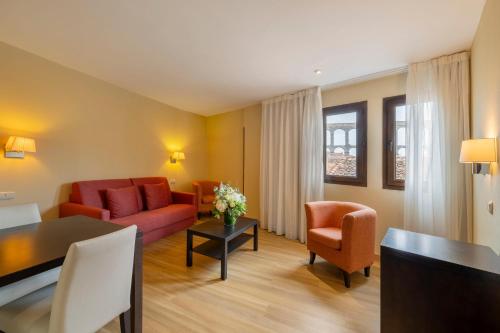 Suite del hotel Eurostars Plaza Acueducto. Foto 6