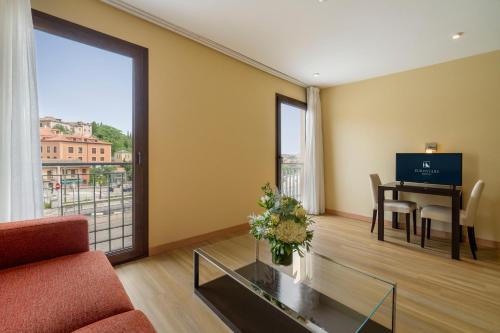 Suite del hotel Eurostars Plaza Acueducto. Foto 7