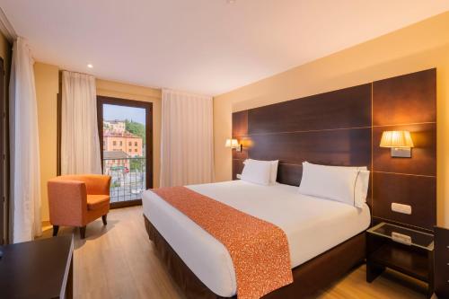 Suite del hotel Eurostars Plaza Acueducto. Foto 12
