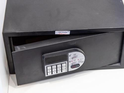 Habitación doble Lujo 1 Cama doble del hotel OKEANOS ECO GUEST HOUSE. Foto 11