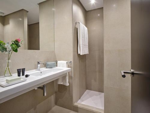 Habitación Doble Estándar - 1 o 2 camas del hotel Fernando III. Foto 6