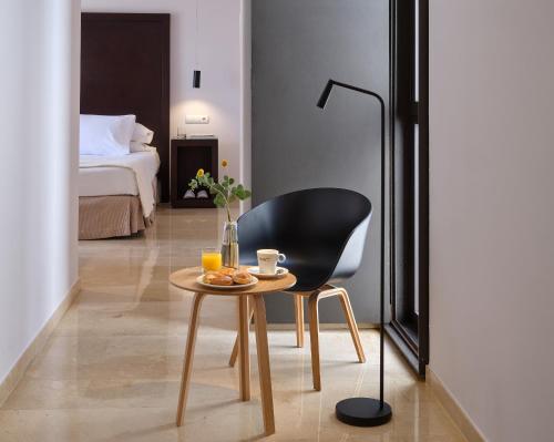 Habitación (1 o 2 adultos) - 1 o 2 camas del hotel Rey Alfonso X. Foto 8
