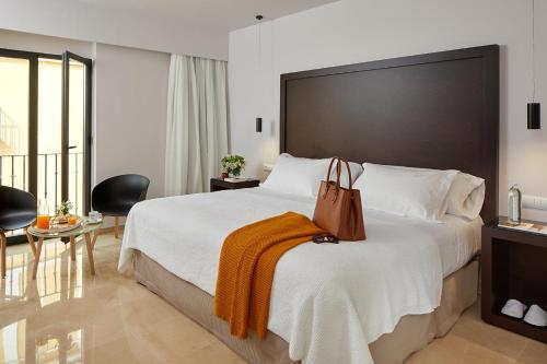 Habitación (1 o 2 adultos) - 1 o 2 camas del hotel Rey Alfonso X. Foto 10