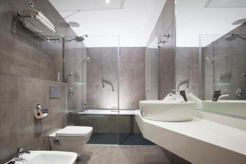 Suite Junior del hotel Colón Rambla. Foto 11