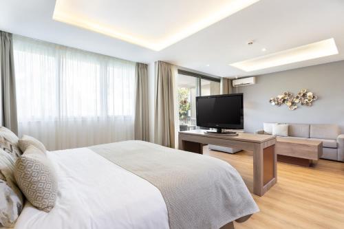 Suite Junior del hotel Colón Rambla. Foto 18