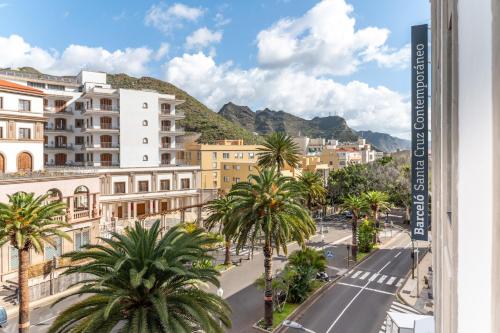 Habitación Doble Superior con vistas a la ciudad - 1 o 2 camas del hotel Occidental Santa Cruz Contemporáneo. Foto 2