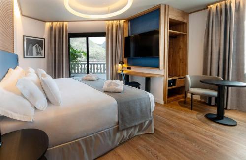 Habitación Doble con balcón - 1 o 2 camas del hotel Barceló Santa Cruz Contemporáneo. Foto 1