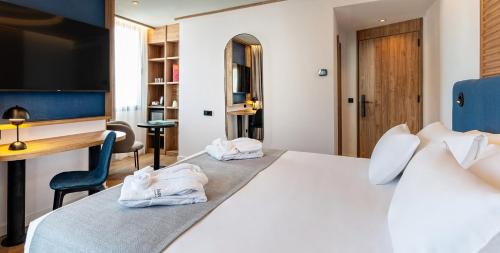 Habitación Doble con balcón - 1 o 2 camas del hotel Occidental Santa Cruz Contemporáneo. Foto 5