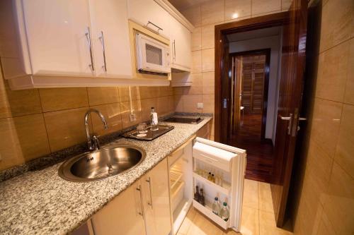 Habitación Familiar Superior del hotel Escuela Santa Cruz. Foto 6