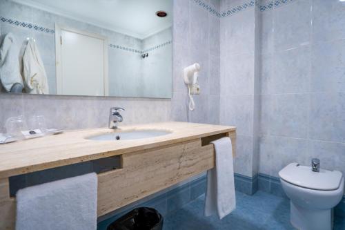Habitación Doble del hotel Bartos. Foto 5