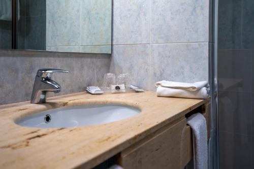 Habitación Individual del hotel Bartos. Foto 4