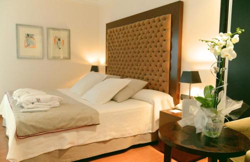Habitación Doble Deluxe con bañera de hidromasaje del hotel Fc Infantas De Leon. Foto 4