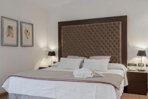 Habitación Doble Deluxe con bañera de hidromasaje del hotel Fc Infantas De Leon. Foto 6
