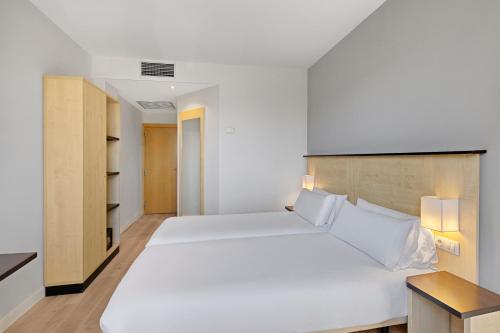 Habitación Doble Estándar - 2 camas del hotel B&B Madrid Pinar de las Rozas. Foto 3