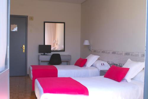 Habitación Doble con vistas - 2 camas del hotel Anaco. Foto 9
