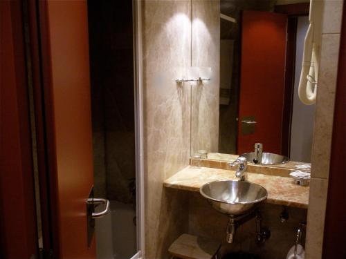 Habitación Triple del hotel Anaco. Foto 3