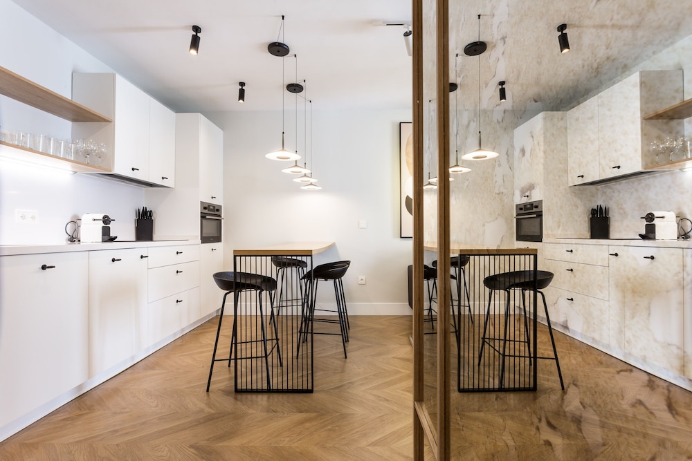 Apartamento romántico del hotel ELEVEN Apartments Real de la Carretería, by Homing U. Foto 7