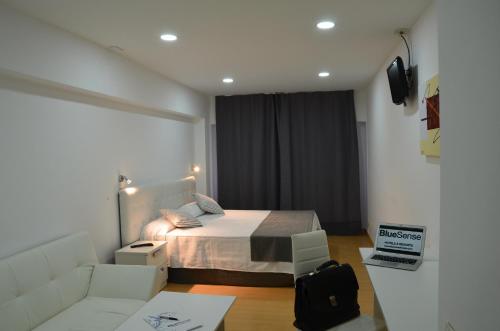 Habitación Doble Superior del hotel Boutique Urban Madrid Genova. Foto 66
