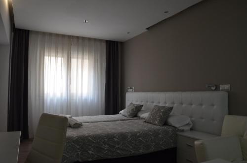 Habitación Doble Superior del hotel Boutique Urban Madrid Serrano. Foto 26