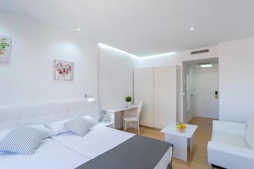 Habitación Doble Superior del hotel Boutique Urban Madrid Serrano. Foto 47