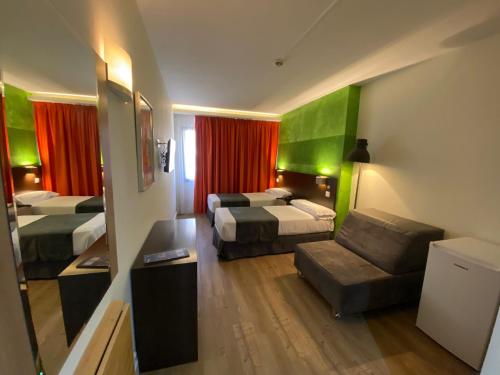 Habitación Doble Económica del hotel Apartamentos Recoletos. Foto 1