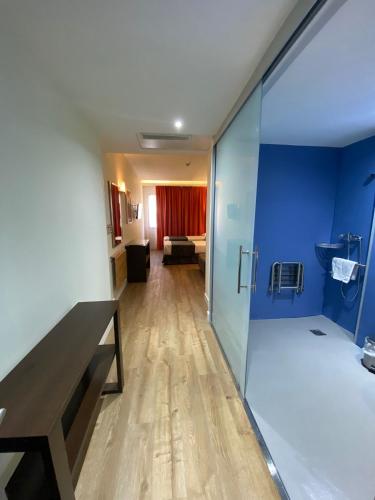 Habitación Doble Económica del hotel Apartamentos Recoletos. Foto 12