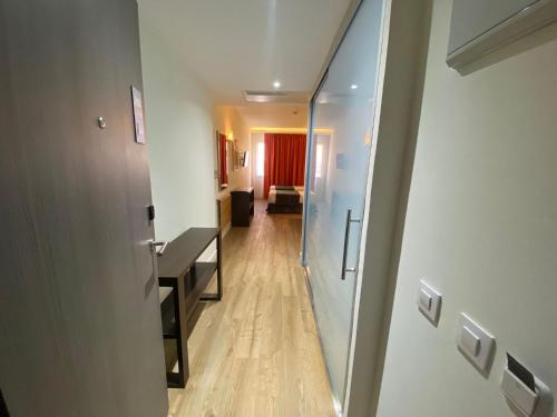 Habitación Doble Económica del hotel Apartamentos Recoletos. Foto 15