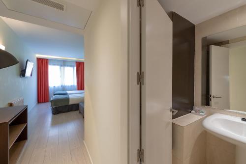 Habitación Familiar del hotel Apartamentos Recoletos. Foto 4