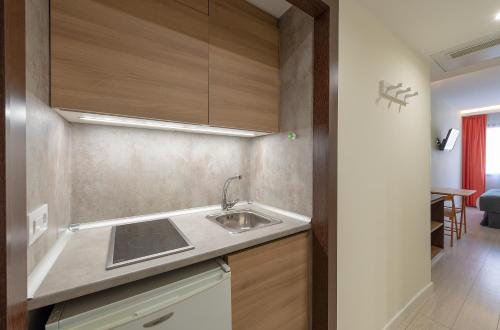 Habitación Familiar del hotel Apartamentos Recoletos. Foto 6