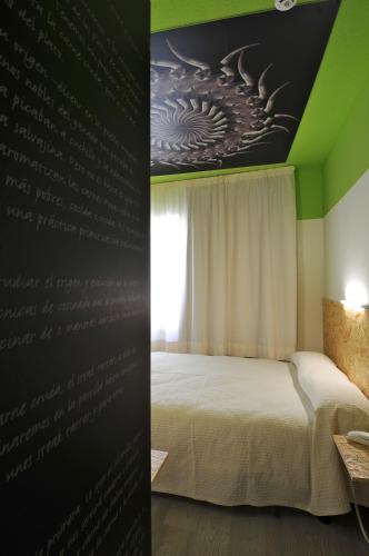 Habitación Doble con 1 cama del hotel La Posada de el Chaflán. Foto 6
